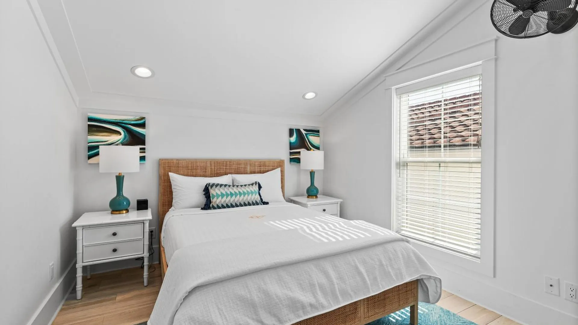 Pool - Gated Community - Private Community Beach Destin