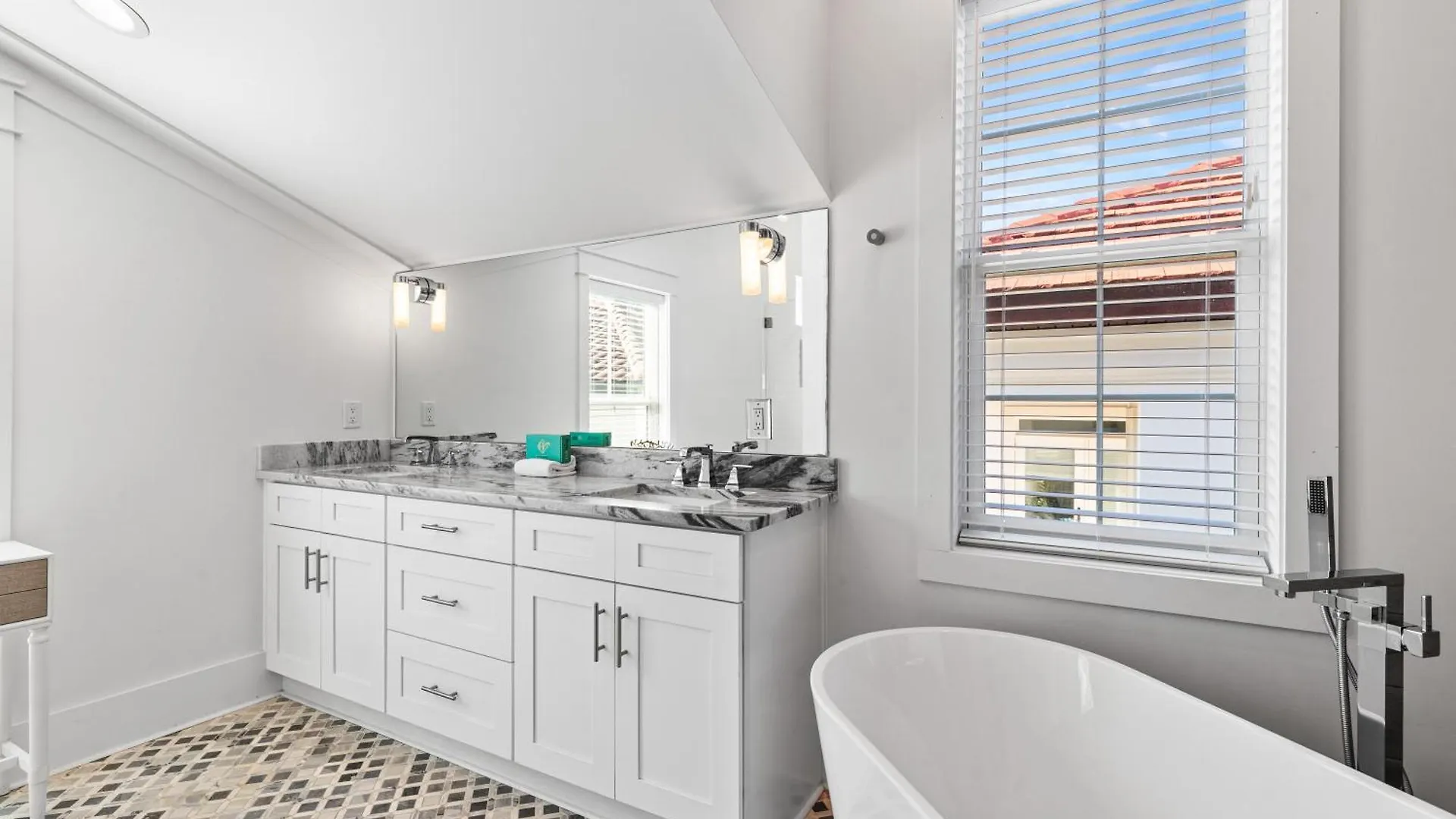 Pool - Gated Community - Private Community Beach Destin Semesterbostad